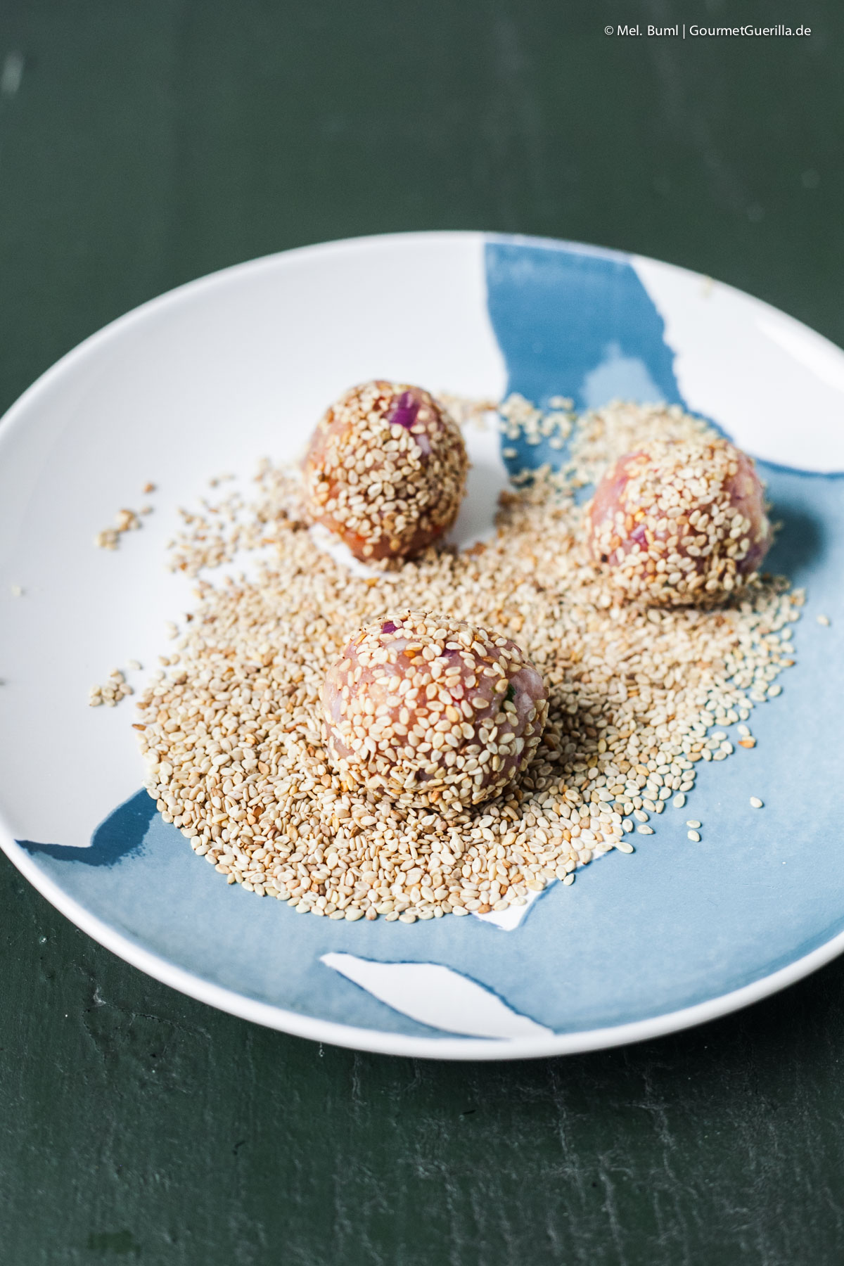  Make asian meatballs yourself | GourmetGuerilla.com 