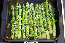 Fried Gr&uuml;ner Tapas asparagus