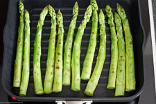 Fried Gr&uuml;ner Tapas asparagus